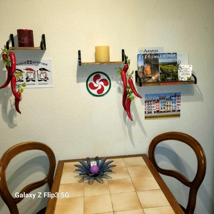 Gites Basques Laguiole Bagian luar foto